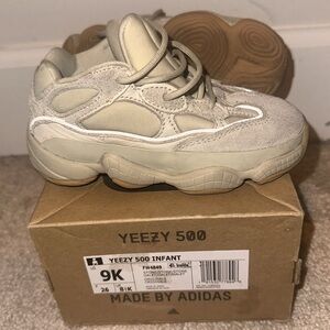 Yeezy kids adidas size:9C